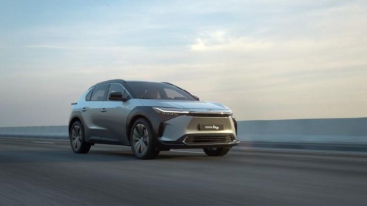 Toyota Siapkan Mobil Listrik dengan Baterai Lebih Aman dan Tahan Lama